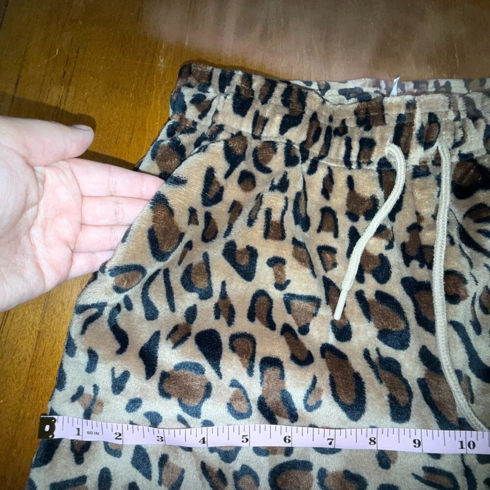 Cozy Leopard Print Pajama Pants – Women’s Size M - Picture 3 of 7